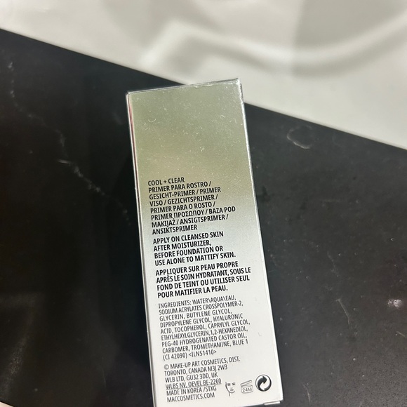 MAC Cosmetics Frosted Blur Face Primer - limited edition - Picture 2 of 3